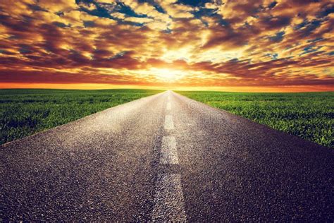 Une longue route .